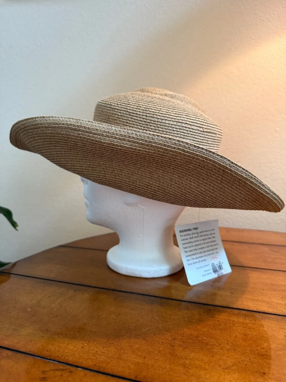 Eric Javits Squishee Trek Cowboy Hat in natural - Picture 4 of 12
